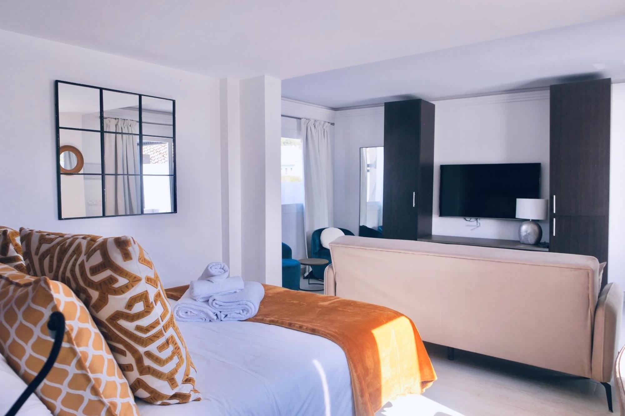Myra Apart-Hotel Marbella Dış mekan fotoğraf